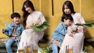 Hoà Minzy khoe ảnh du xuân: Con trai chuẩn soái ca Hàn&nbsp;Quốc