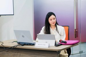 Midu tiếp tục bổ sung bảng “thành tích học tập” khi tốt nghiệp Á khoa Thạc&nbsp;sĩ