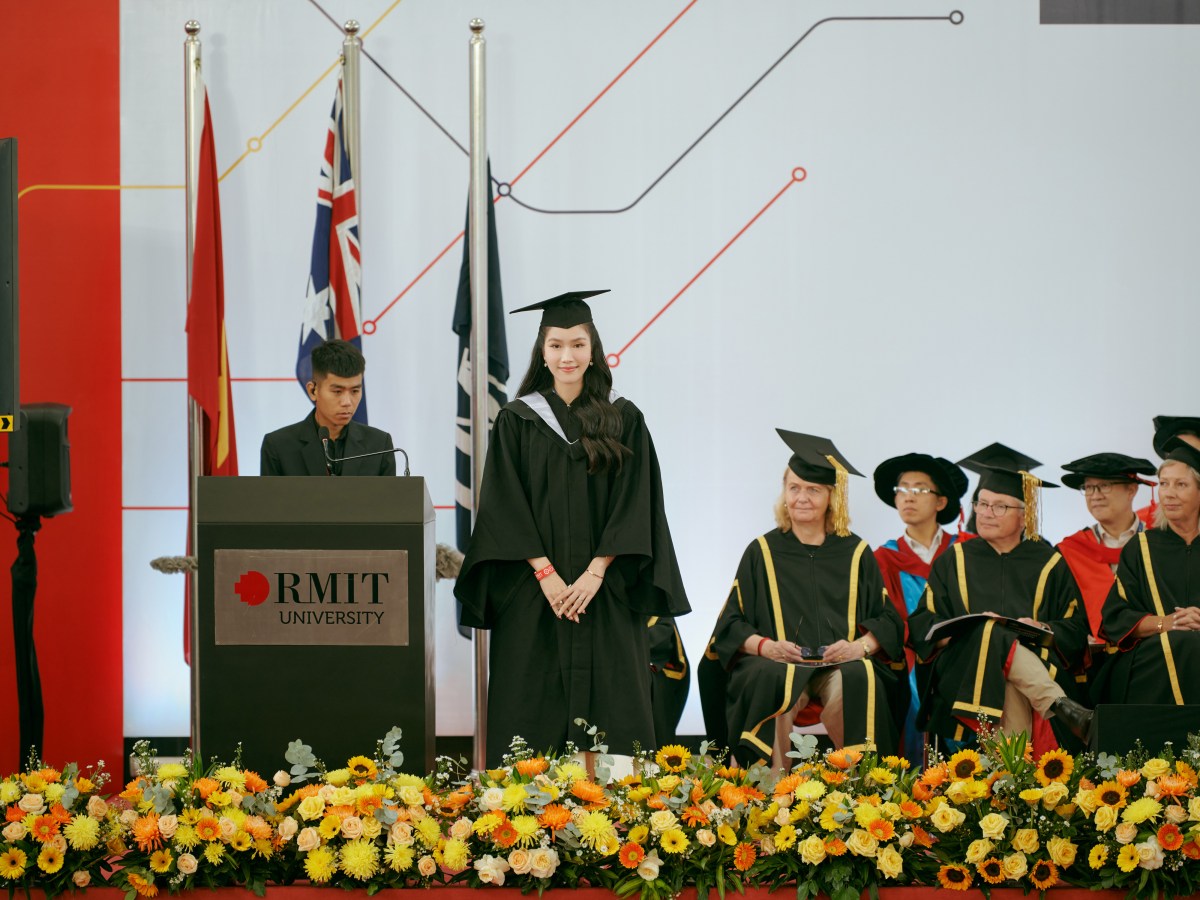 Á hậu Phương Anh tốt nghiệp Thạc sĩ loại giỏi Thương mại Toàn cầu tại Đại học&nbsp;RMIT