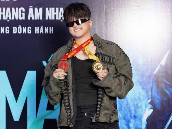 Cao Thái Sơn cùng lúc xác lập kỷ lục Việt Nam và kỷ lục người Việt toàn&nbsp;cầu