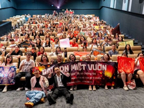 “Mưa lửa” trở thành phim Concert Việt Nam có doanh thu sau 3 ngày công chiếu chính thức cao&nbsp;nhất