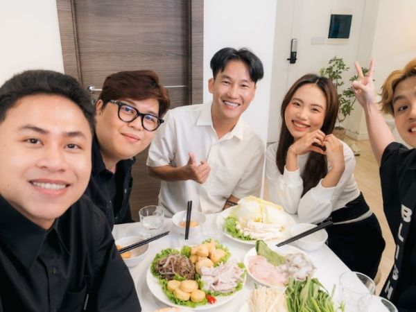 DTAP và Phương Mỹ Chi mang “Buôn trăng” chạm đến trái tim quốc tế tại Sing!&nbsp;Asia