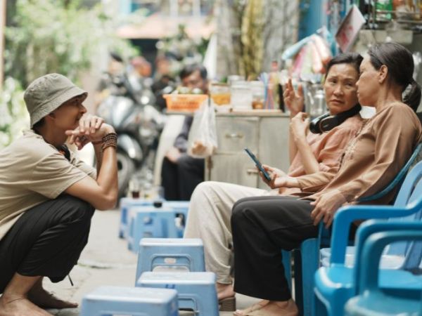 Hồng Đào, Việt Hương rưng rưng nhớ tuổi thơ khi bước vào bối cảnh phim “Cục Vàng Của&nbsp;Ngoại”