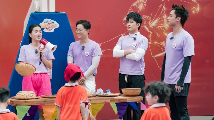 Lâm Vỹ Dạ lật ngược tình thế trong Trường Học Siêu Sao, nay đi đâu học trò cũng&nbsp;“dính”